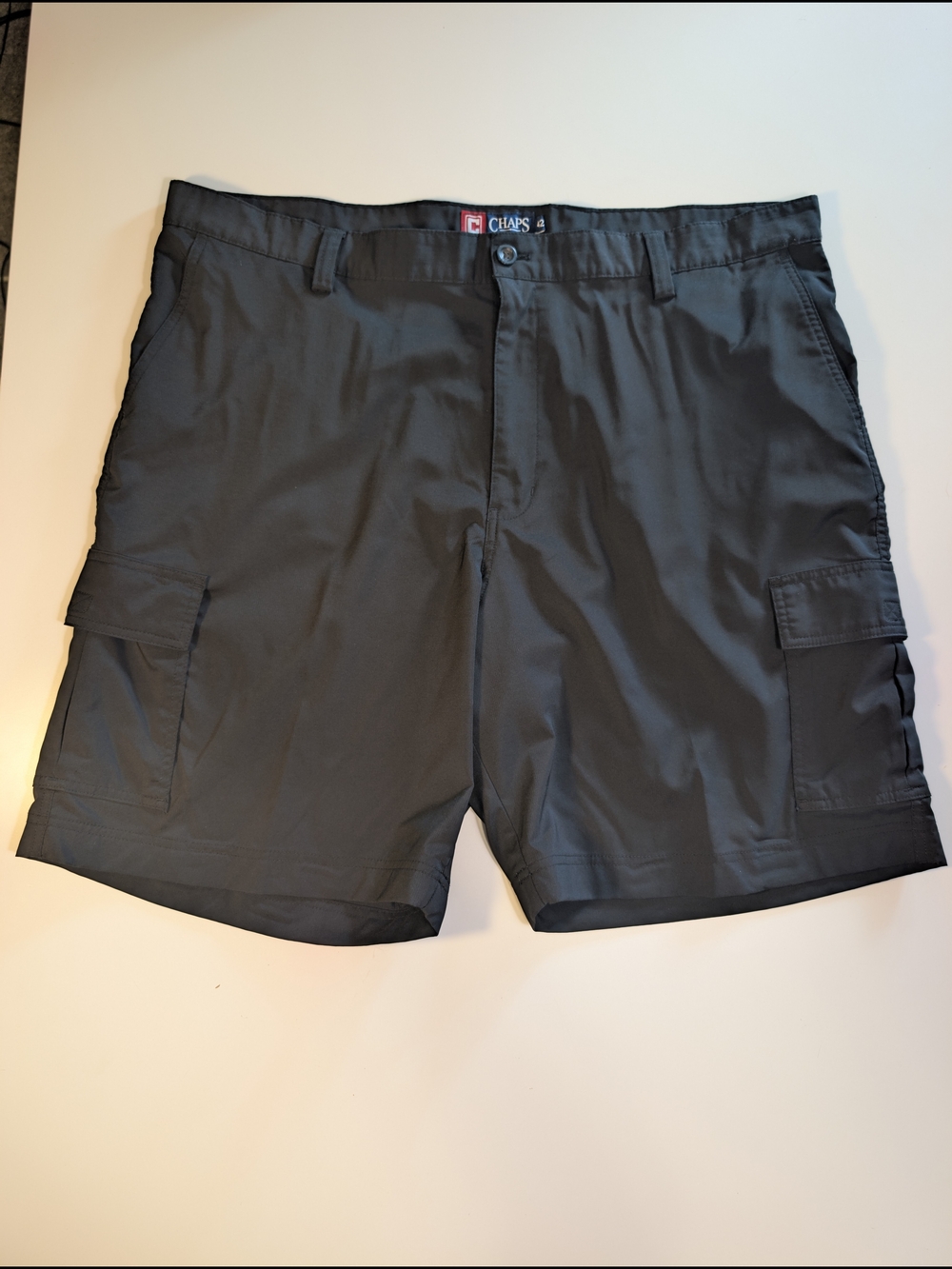 Chaps Men's Size 42 Black Performance Cargo Shorts - EUC